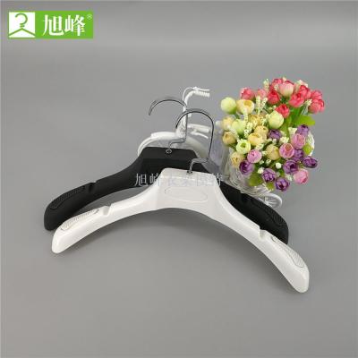 Xufeng factory direct sale new material PP high-grade adult suit wide shoulder big clothes rack 1913