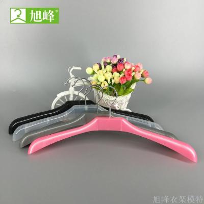 Xufeng plastic hanger manufacturer direct sales wide shoulder non-slip shirt suit plastic coat rack 1015
