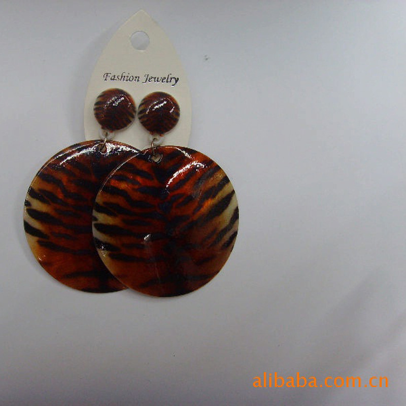 耳环 耳坠.耳钉.耳环等时尚饰品=欧美流行饰品