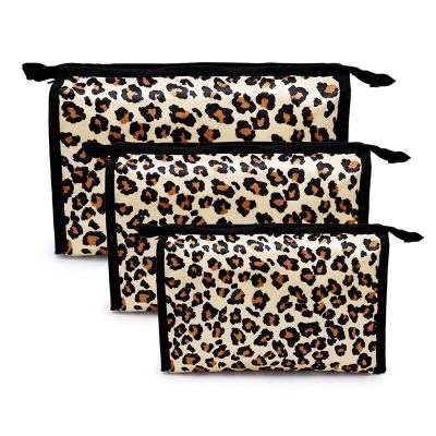 Color three-piece cosmetic bag, new design and Color, factory direct sale price
