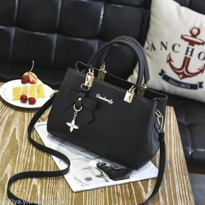 European and American fashionable and casual woman bag embossed hand crossbody bag