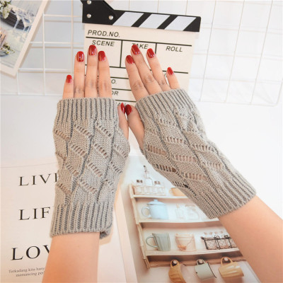 Autumn and winter new gloves men and women warm half-finger gloves show gloves short style knitting wool gloves wholesale