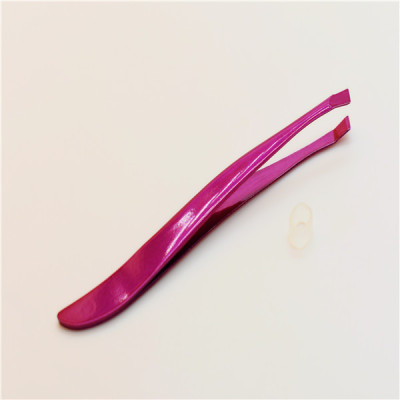 All kinds of women use eyebrow clippers. Good quality. Multifunctional supplies.