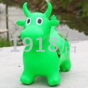 2018 new animal horse cow deer PVC animal model ball decompression odor ball decompression ball small toys