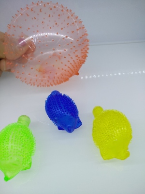 Manufacturers direct sales of soft rubber toys can not break the hedgehog blowing can not break 80,90 after the classic nostalgia