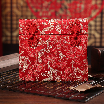 Cloth Imitation Yunjinli is a creative red envelope custom advertising Red Envelope custom candy box wedding supplies wholesale