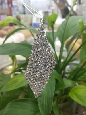 Diamond claw chain earrings