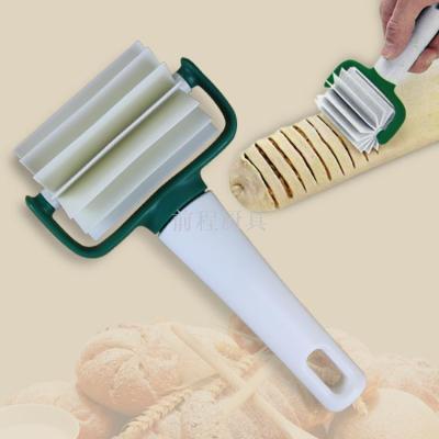 Sandwich cutter plastic roller cutter DIY baking tool
