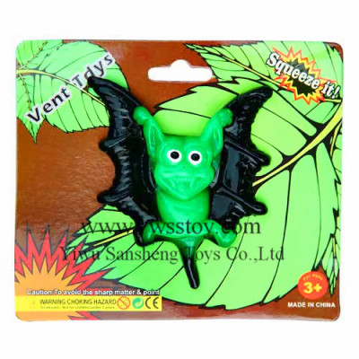 Lf toy Children's new unique vent bat color insect sticky hand climbing wall animal creative trick play toy