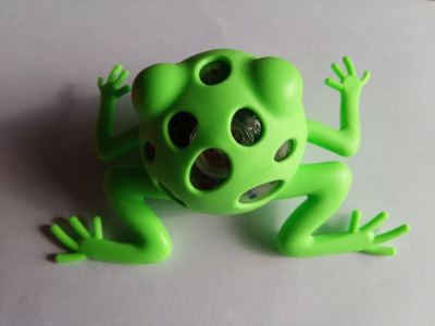 Creative Creative release frog ball squeeze toy pinching fun pressure toy grape ball factory direct sales