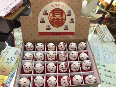 High-end hand-painted miniature feng shui cat