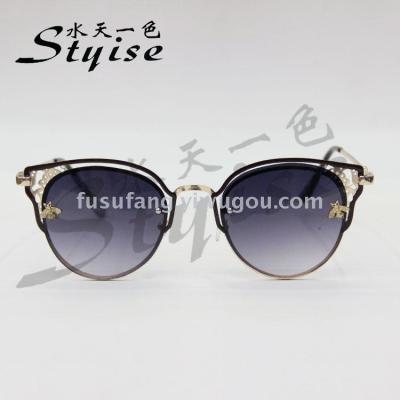 New fashionable hollow out big frame trend joker sunglasses female model sunglasses 2210