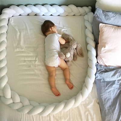 One Piece Dropshipping Ins Nordic Children's Room Decoration Knotted Ball Pillow Strip Crib Anti-Collision Twist Bed Fence