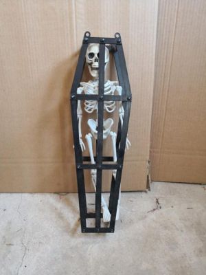 Skeleton Skeleton Skeleton Halloween decorate haunted house decorate chamber of secrets layout