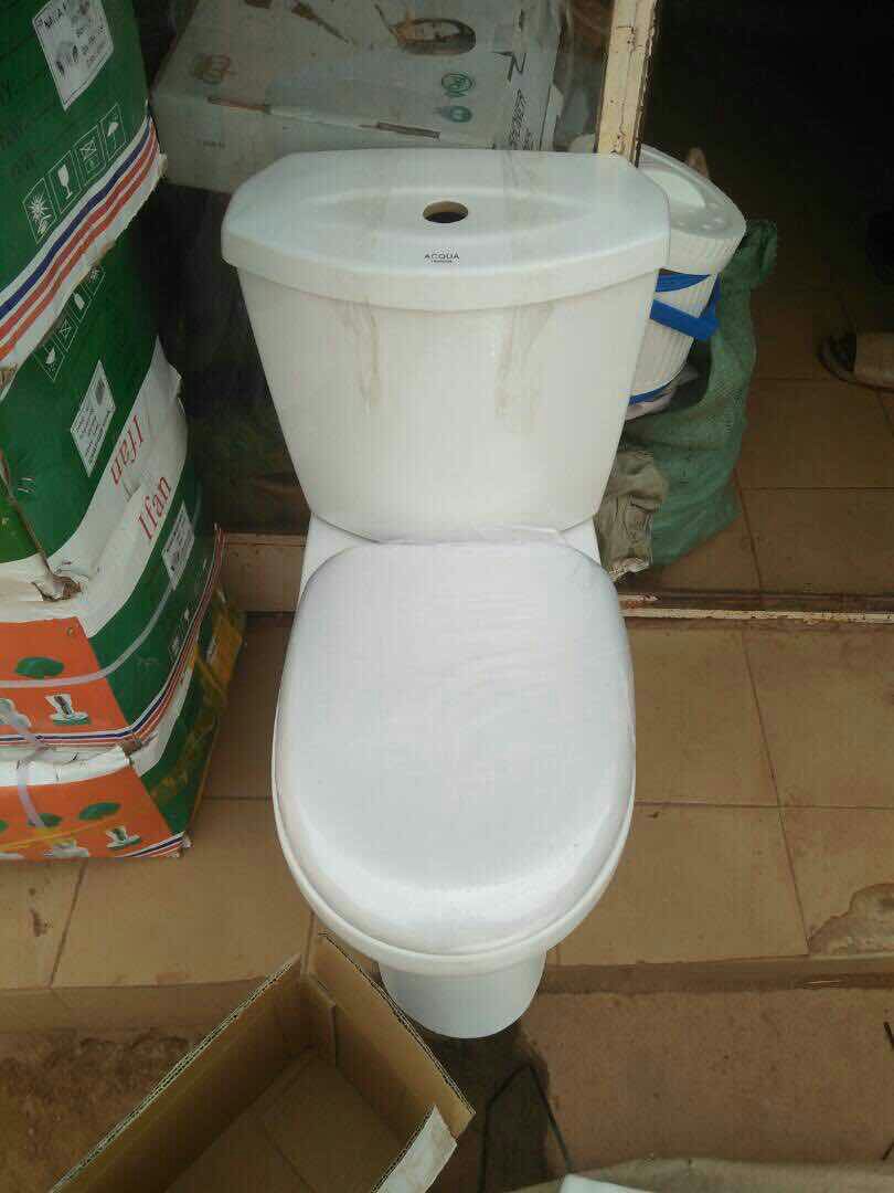 厂家直销:外贸非洲分体马桶，地排，墙排