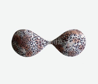 On the thin thick leopard print invisible chest stick bra stick underwear
