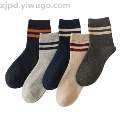 Factory direct sales of men's rib parallel bars pinstripe cotton socks leisure draw a cotton socks wholesale