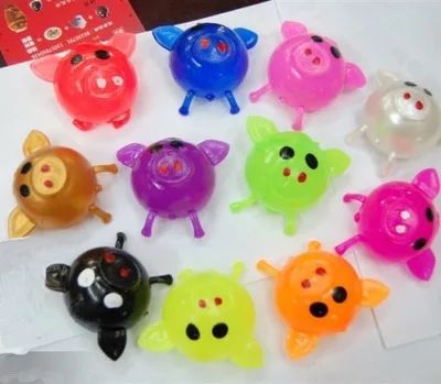 Creative gift outlet water balloon wholesale outlet pig head pressure reduction trick fruit vent ball pig head empty ball skin