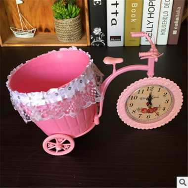 Creative garden wind plastic clock tricycle fleshy simulation flower pot flower basket dining room desktop decoration