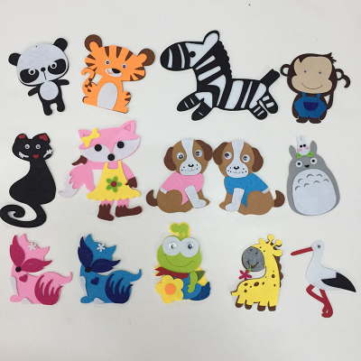 Kindergarten non - woven environment layout cartoon animal combination