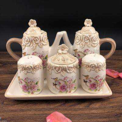 European - style oil pot set decorated with carved flowers and reliefs