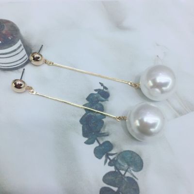 Temperament earrings female pearl zircon earrings earrings earrings earrings anti - allergy ornaments Korean version of fashion lady
