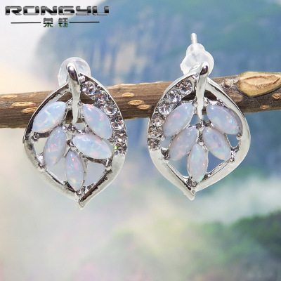 Rongyu Europe and the United States cross - border jewelry manufacturers white ao bao leaf earrings refined earrings wholesale