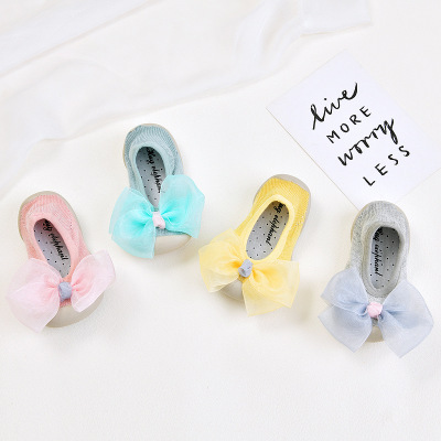 Korean version of baby low help toddler shoes socks children bright silk short tube floor socks bow rubber shoes