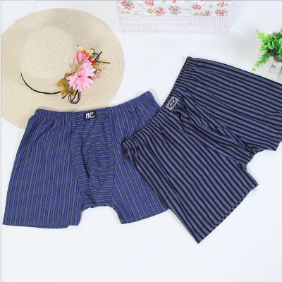 Men 's cotton plaid fat pants middle - aged and old plus fat flat horn sports shorts spring and summer striped underwear
