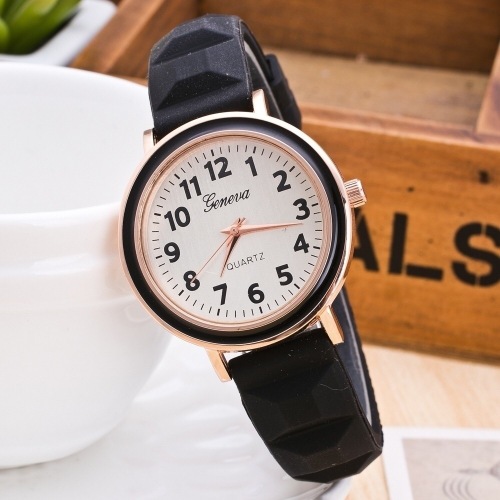 Hot Sale at Aliexpress Geneva Korean Style Fashion Beautiful Colorful Jelly Student Leisure Watch Wechat Supply Special Supply