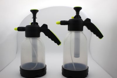 The Plastic spray pot explosion - proof sprayer water bottle sprayer water pressure kettle for watering flowers and vegetables