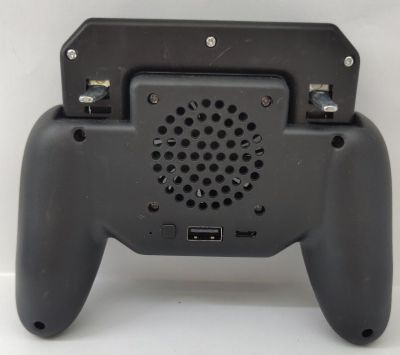 Mobile game controller