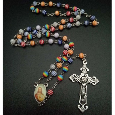 European and American hand-made rosary necklace cross Christ bitter like resin mixed color rainbow necklace 20.2g