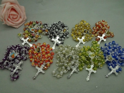 Spot Catholic rosary jewelry wholesale crucifix necklace religious Christian plastic rose necklace