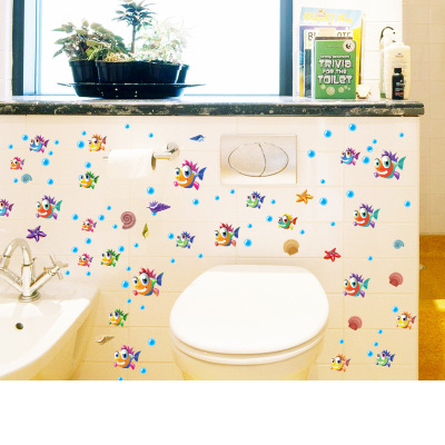 The New wall stickers wholesale cartoon cartoon cartoon clown fish children 's room kindergarten can remove wall stickers