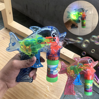 Creative manual automatic inertia transparent light dolphin mercifully gnu children 's stall blowing mercifully water toys wholesale