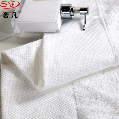 Five star hotel bath towels are cotton adult size, thickened and soft