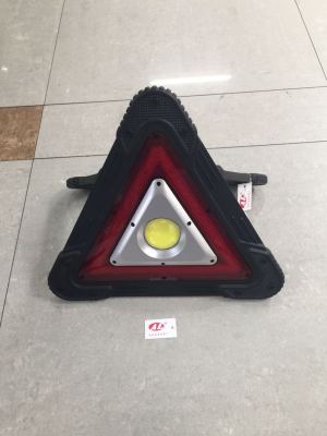 Car tripod warning sign red and white emergency lights flashing warning lights Car outdoor safety signal flashing light