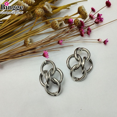 2019 new hot style gold and silver geometric irregular flower earrings temperament hipster wind accessories versatile