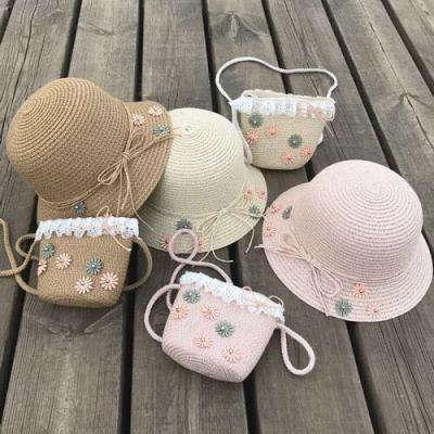 Douyin same style will move the rabbit ears straw hat children children cute set small bag summer sun shade hat