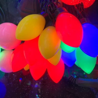 Colored chicken heart lamp