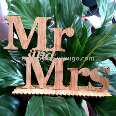 Wooden Mr & Mrs Wedding decoration props wooden grain English letters decoration articles for wedding