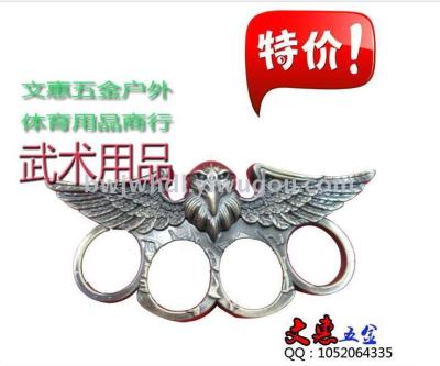 Manufacturers direct outdoor martial arts supplies 4 point to the eagle head hand button multi - color
