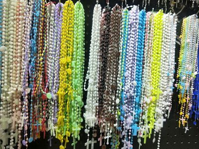 Plastic noctilucent beads cross necklace display gift