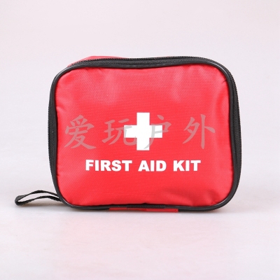 Portable medical emergency kit vehicle for outdoor first aid vehicle