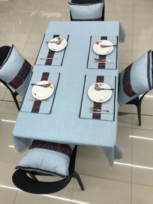 Cotton and linen tablecloth set
