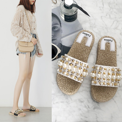 Pearl slipper female outside wear web celebrity wechat business hot style fashion summer joker individual character one word drag flat bottom is cool drag wholesale