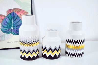 Ya Mei is contracted and contemporary Norse design and color Aureate Pottery and porcelain Vase 3 sets Craft Place piece