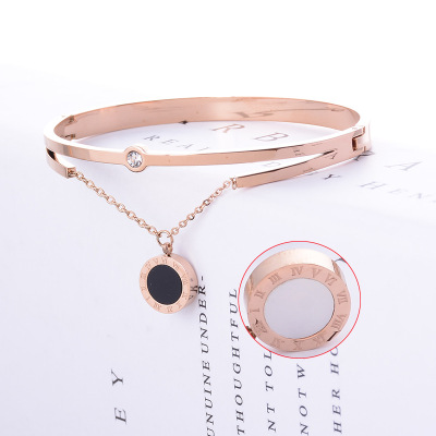 European and American Famous Black and White Double-Sided Bracelet Titanium Steel 18K Rose Gold Bracelet Women's Colorfast Ornament All-Match Gift