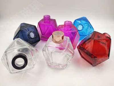 Transparent spray glass aromatherapy is one of the brightest Manufacturers direct exquisite Polyhedron Therapist